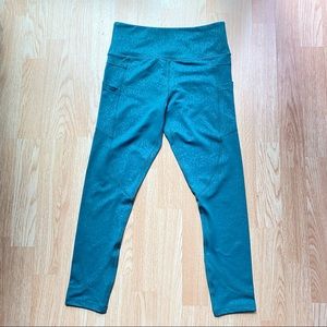 Women's Athletic Zyia Floral Design Leggings size 6-8 (Small/Medium)